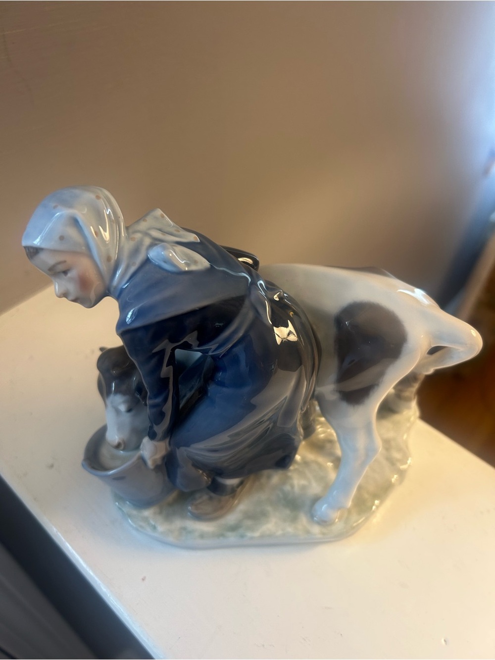 Royal Copenhagen Woman Feeding Calf Porcelain Figurine Rare Item 075-5960
